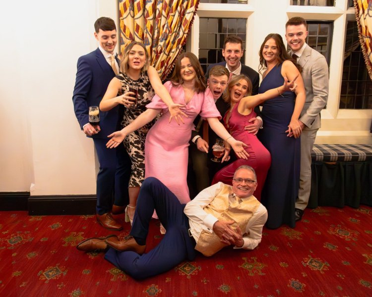 Grims_Dyke_midres_632_Katrina-and-Dannie_Grims_Dyke_Hotel